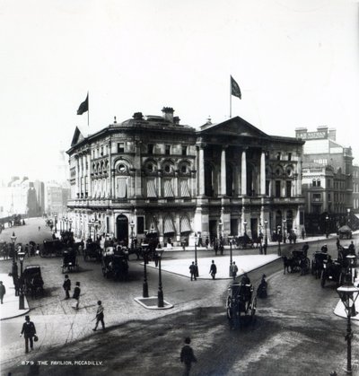 Das London Pavilion, Piccadilly von English Photographer